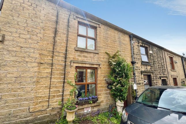 2 bed property, in Water Street, £180,000