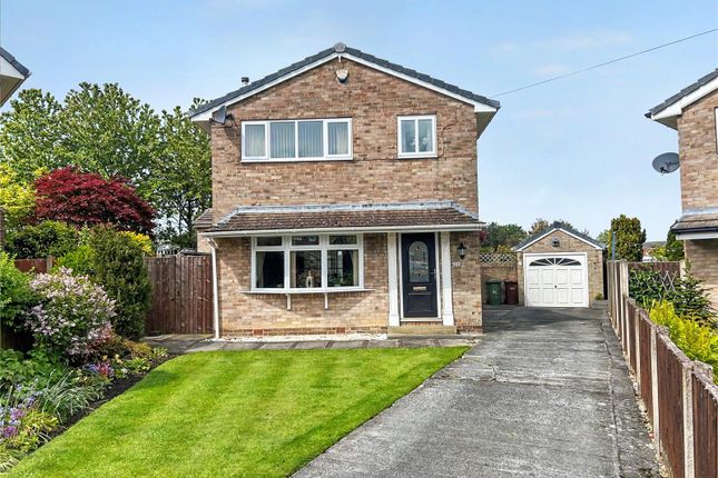 3 bed property, in Springhill Avenue, £330,000
