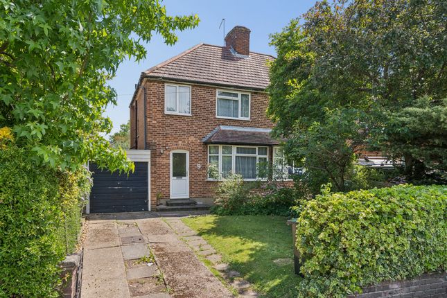 3 bed property, in Swing Gate Lane, £675,000