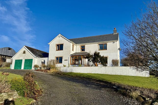 5 bed property, in Cwmsychpant, £495,000