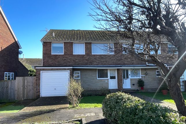 3 bed property, in Waverley Gardens, £405,000