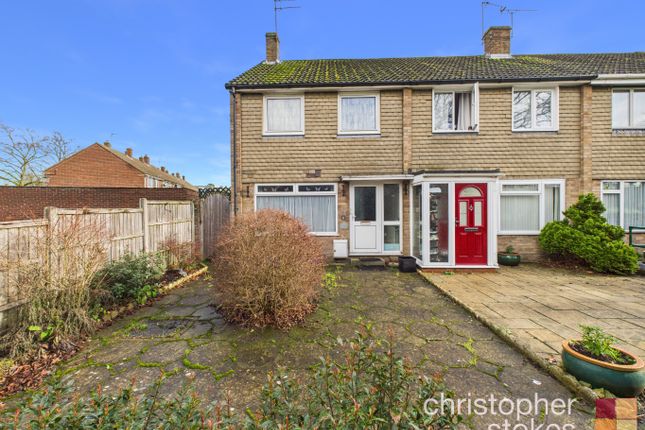 3 bed property, in Rowlands Close, £385,000
