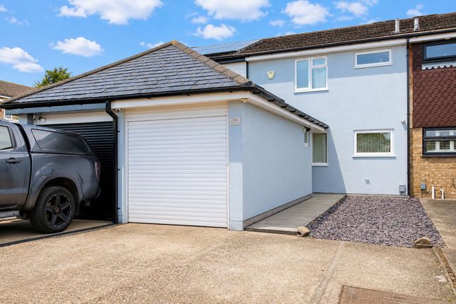 3 bed property, in Tunfield Road, £439,995