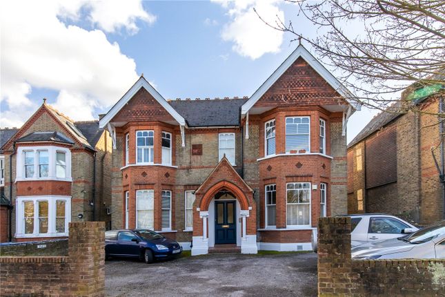 2 bed property, in Leopold Road, £599,950