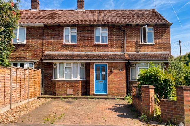 6 bed property, in Little Green Lane, £575,000