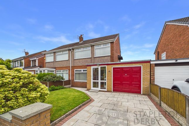 3 bed property, in Dunbeath Avenue, £265,000