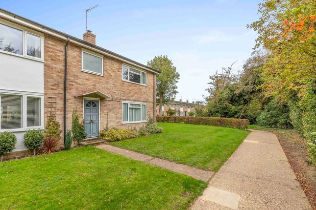 3 bed property, in Firs Close, £400,000