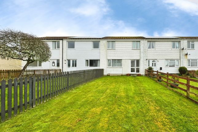 3 bed property, in Carey Park, £175,000