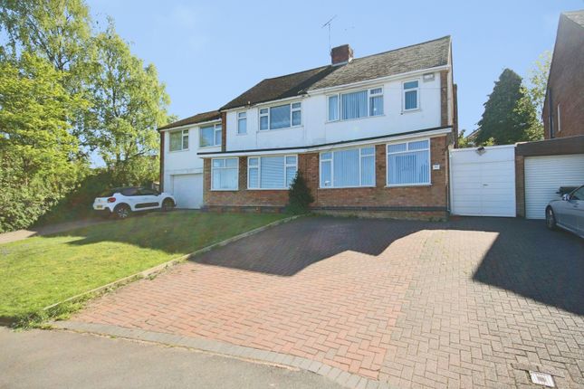 3 bed property, in Wellesbourne Road, £270,000