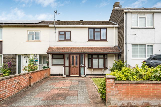 3 bed property, in Coxdean, £475,000