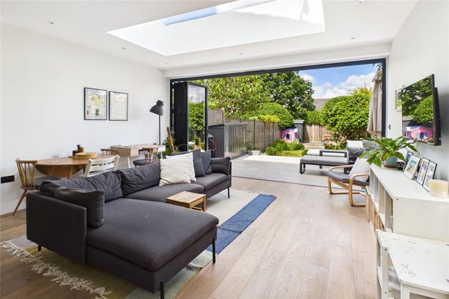 2 bed property, in Fawnbrake Avenue, £850,000