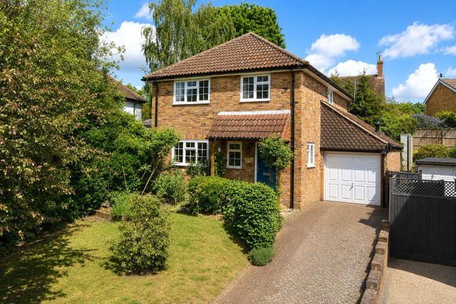 4 bed property, in Leigh Road, £799,950