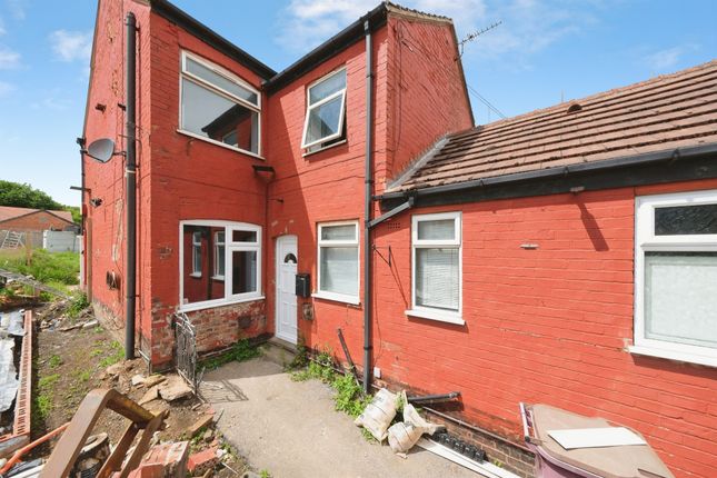 2 bed property, in Prospect Drive, £108,000