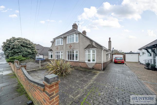 2 bed property, in Ambleside Road, £500,000