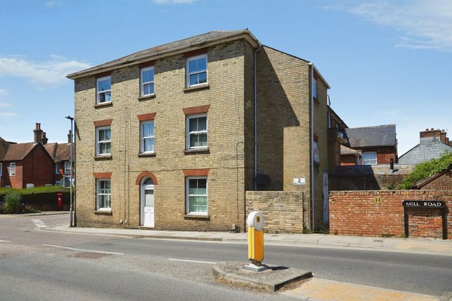 2 bed property, in Mill Road, £190,000