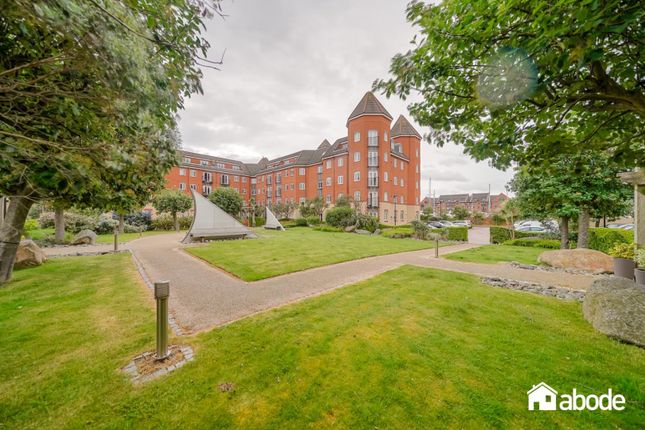 2 bed property, in Quebec Quay, £170,000