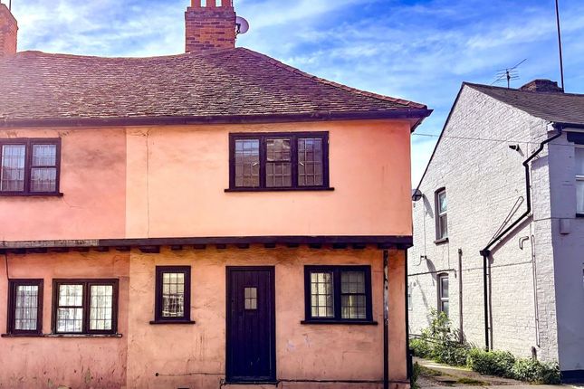 3 bed property, in 11 East Street, £90,000