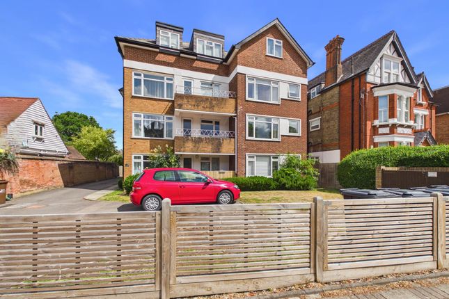 1 bed property, in Howard Court, £230,000
