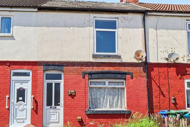 2 bed property, in 40 Victoria Road, £25,000