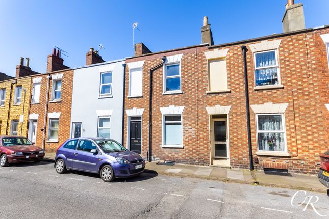 2 bed property, in Albert Street, £315,000