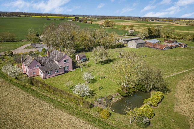 5 bed property, in Rushley Green, £1,100,000