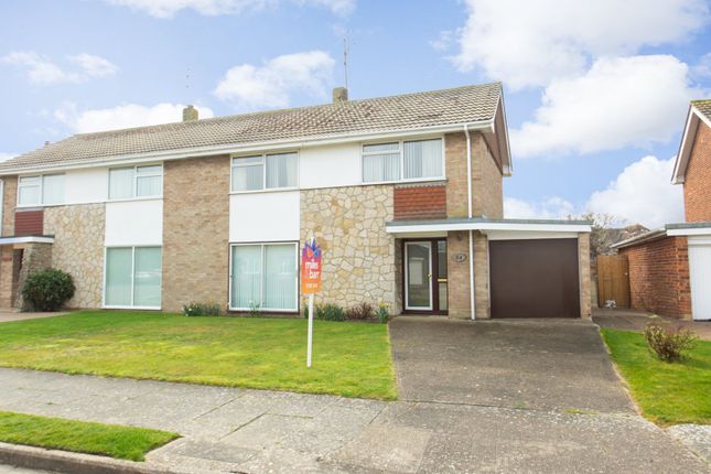 4 bed property, in Plantation Road, £425,000