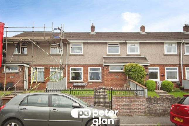 3 bed property, in Mill Road, £160,000