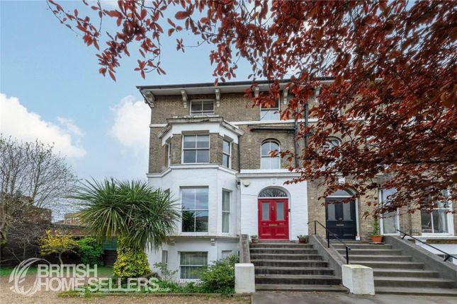 3 bed property, in Vanbrugh Park, £760,000