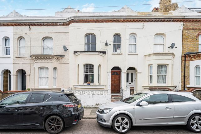 3 bed property, in Mayall Road, £900,000