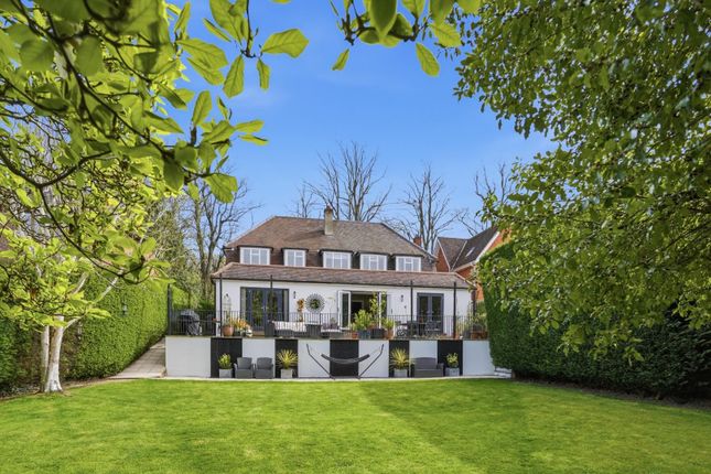 4 bed property, in The Drive, £1,250,000