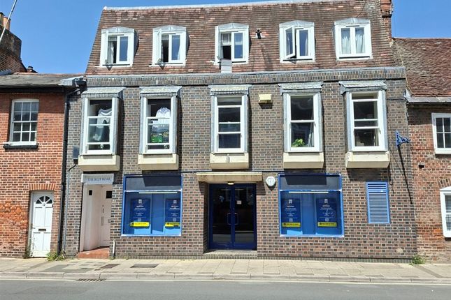 2 bed property, in East Street, £65,000