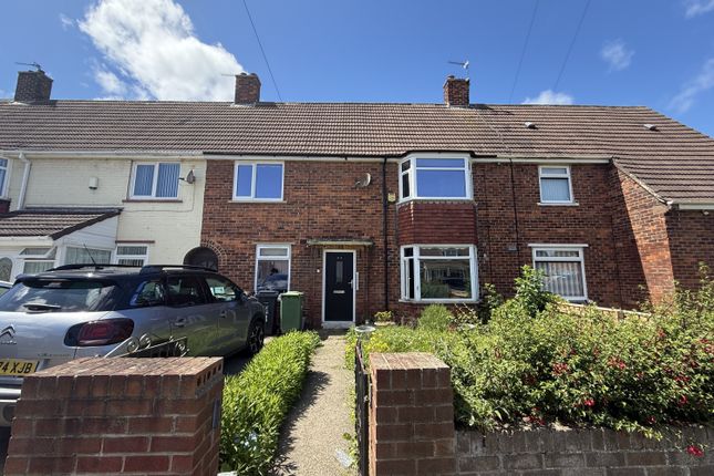 2 bed property, in Braemar Road, £95,000