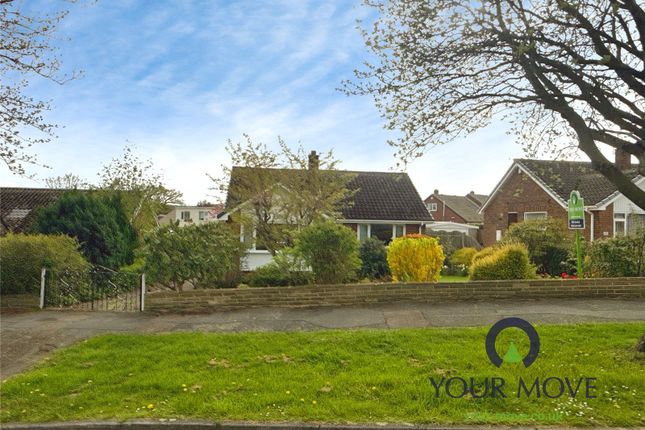 2 bed property, in Green Spring Avenue, £240,000