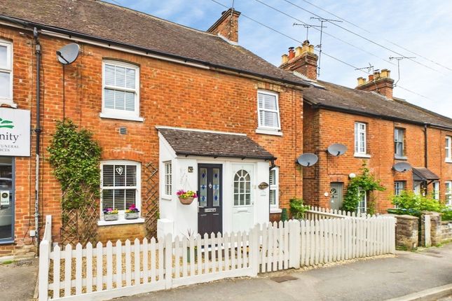 2 bed property, in Rusper Road, £375,000
