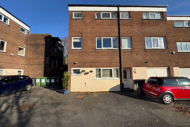3 bed property, in Tinniswood, £125,000