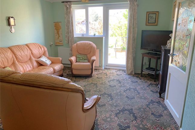4 bed property, in Lingfield, £475,000