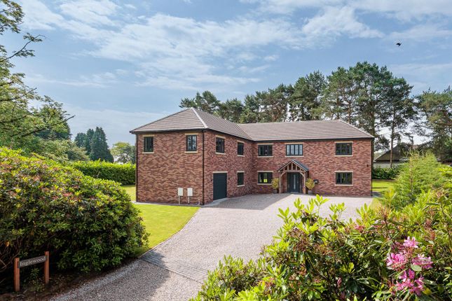 6 bed property, in Pinewood Road, £1,000,000
