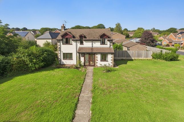 4 bed property, in Wellmeadow, £450,000