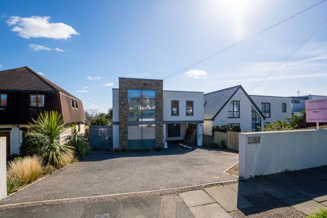 4 bed property, in Dumpton Park Drive, £1,150,000