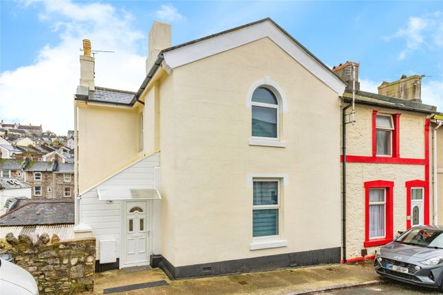 5 bed property, in Alexandra Road, £280,000