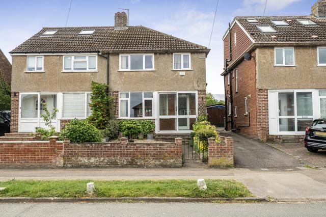 2 bed property, in Lime Road, £400,000