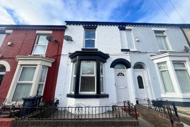 2 bed property, in Orlando Street, £135,000