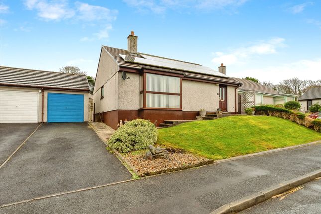 3 bed property, in Valley Close, £315,000