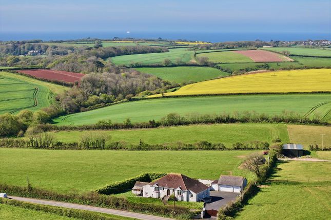 5 bed property, in Wembury, £795,000