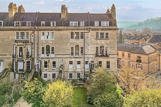3 bed property, in Queens Parade, £895,000