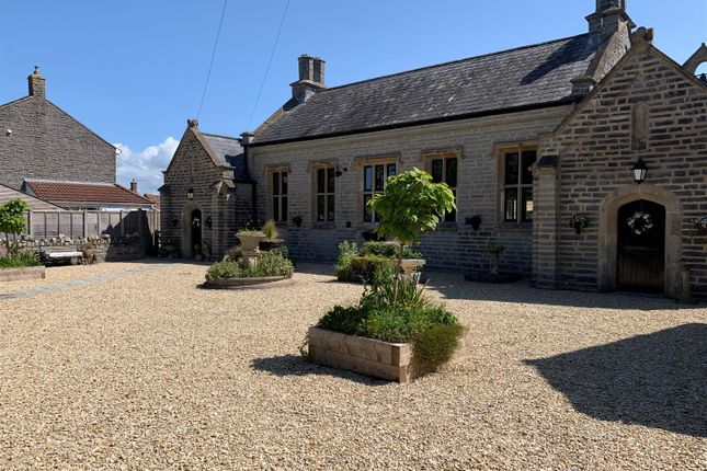 4 bed property, in Northbrook Drive, £745,000