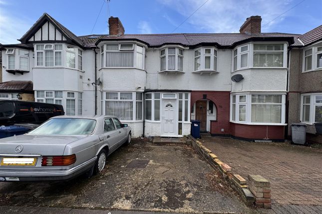 4 bed property, in Colin Gardens, £540,000
