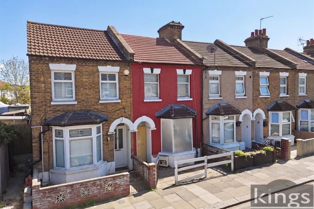 2 bed property, in Nelson Road, £360,000
