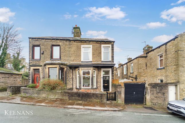 4 bed property, in York Street, £250,000