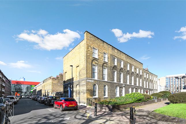 2 bed property, in Philpot Street, £650,000
